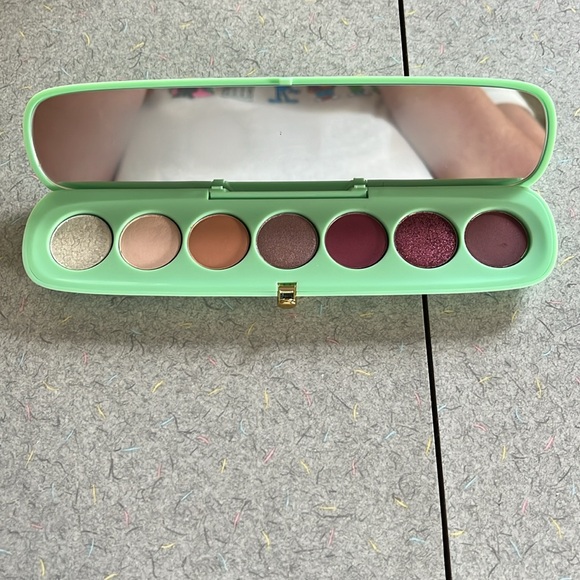 🍒🍒Marc Jacobs Cherrific palette - Picture 2 of 4